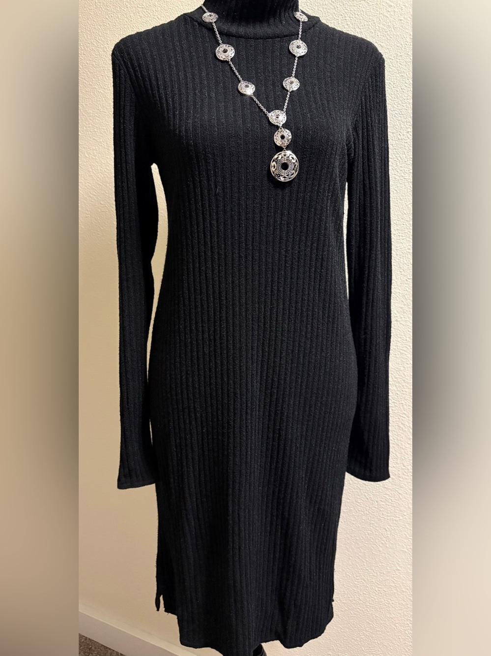 Wilfred Black Ribbed Long-Sleeve Knit Dress